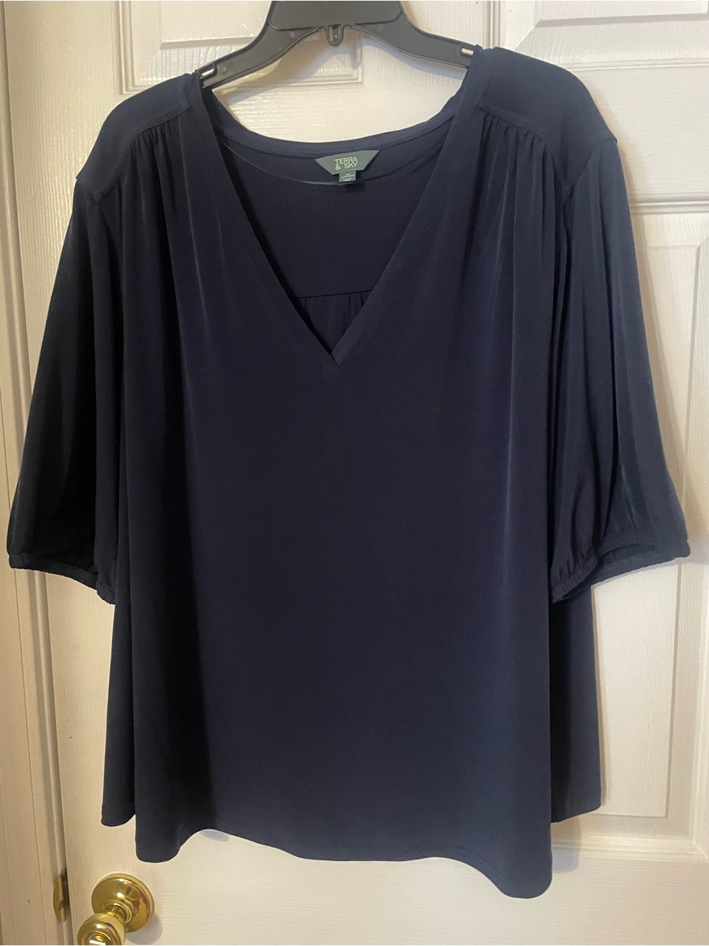 Terra & Sky Dark Navy V-Neck Short Sleeve Blouse